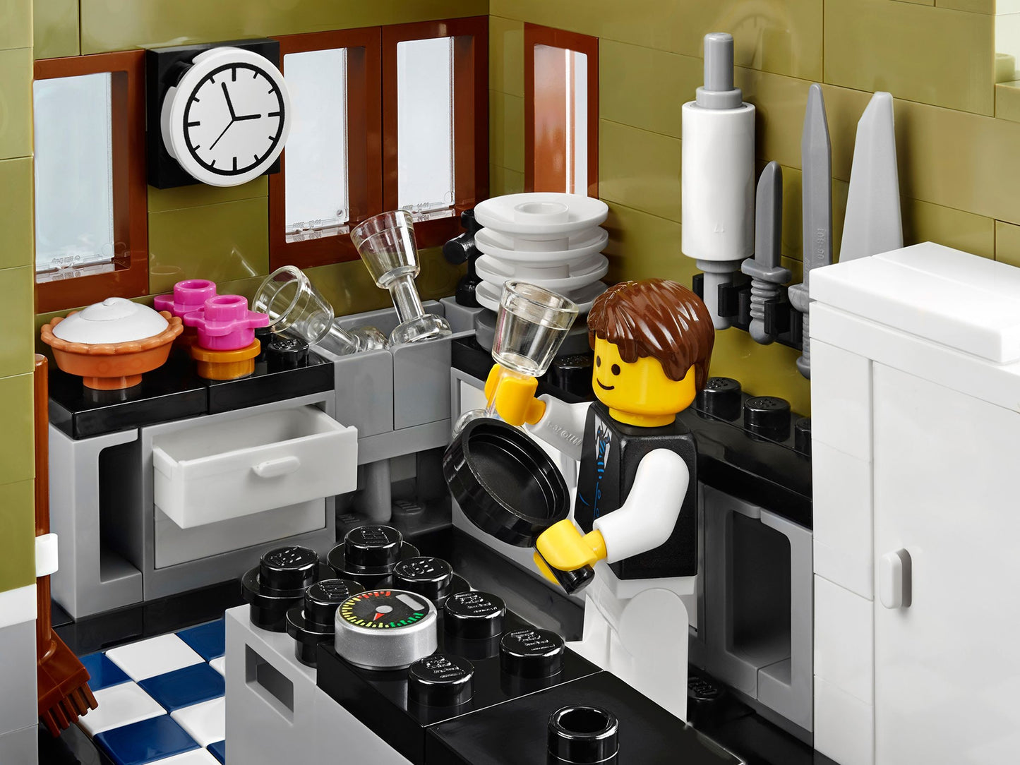 LEGO Creator Expert Parisian Restaurant | 10243 | Creator