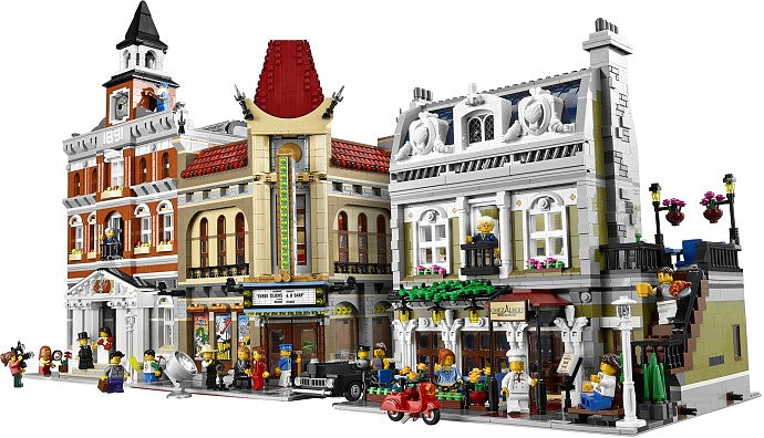 LEGO Creator Expert Parisian Restaurant | 10243 | Creator